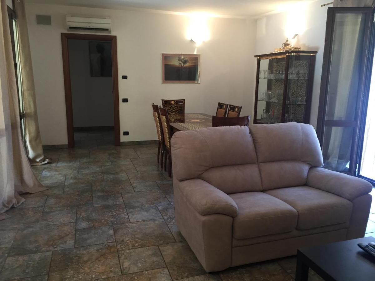 Villa Althea Ronago Exterior foto