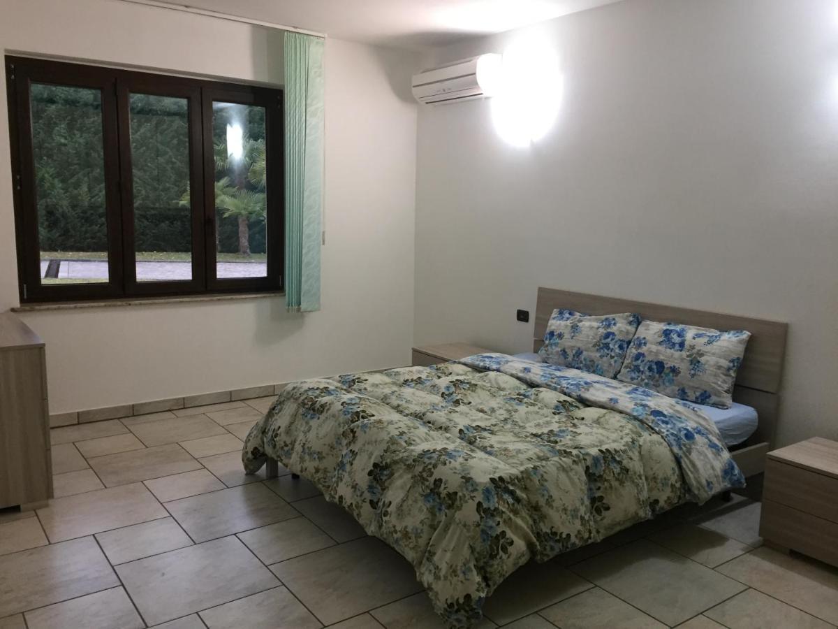 Villa Althea Ronago Exterior foto