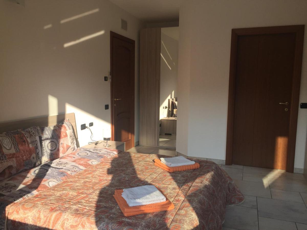 Villa Althea Ronago Exterior foto